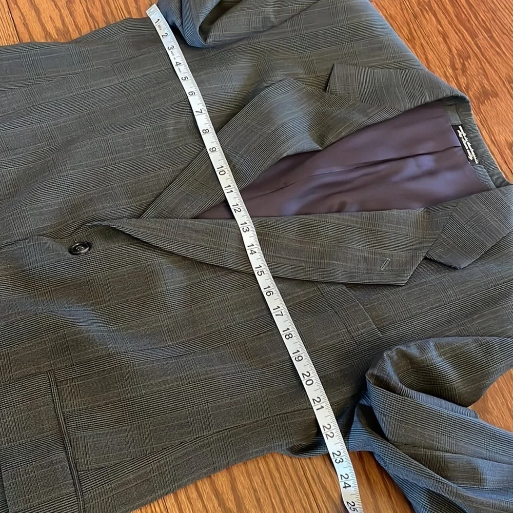 GIANFRANCO RUFFINI  100% wool suit blazer jacket grey quite plaid pattern 42R